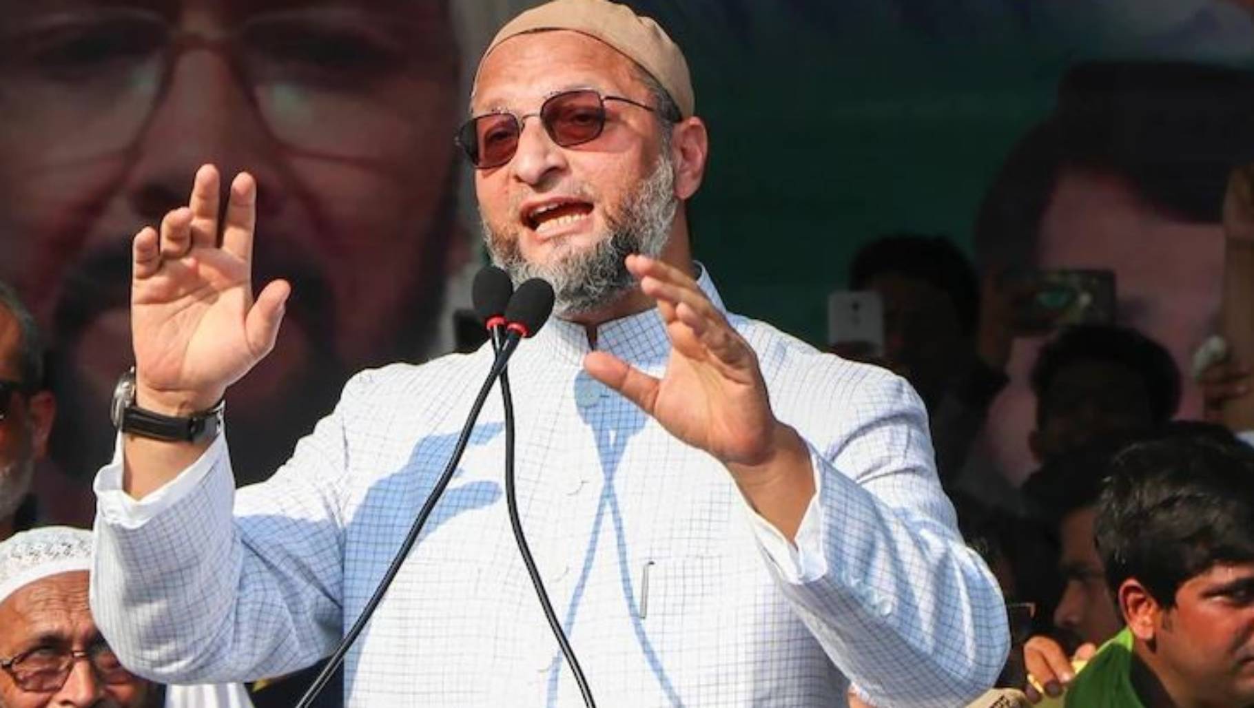 गुजरात चुनाव 2022: असदुद्दीन ओवैसी के लिए झटका; AIMIM प्रमुख के सामने मुस्लिम युवकों ने दिखाए काले झंडे