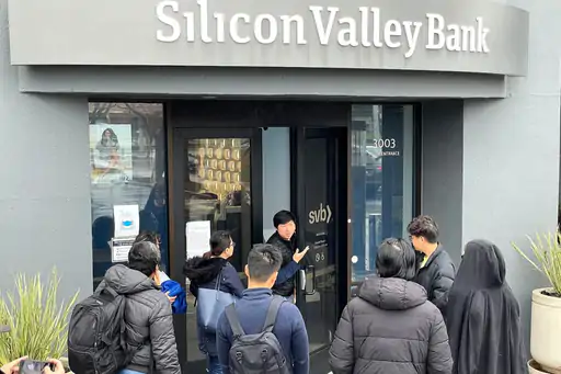 Silicon Valley Bank : HSBC ने ढह चुके बैंक की UK शाखा को 1 GBP में खरीदा