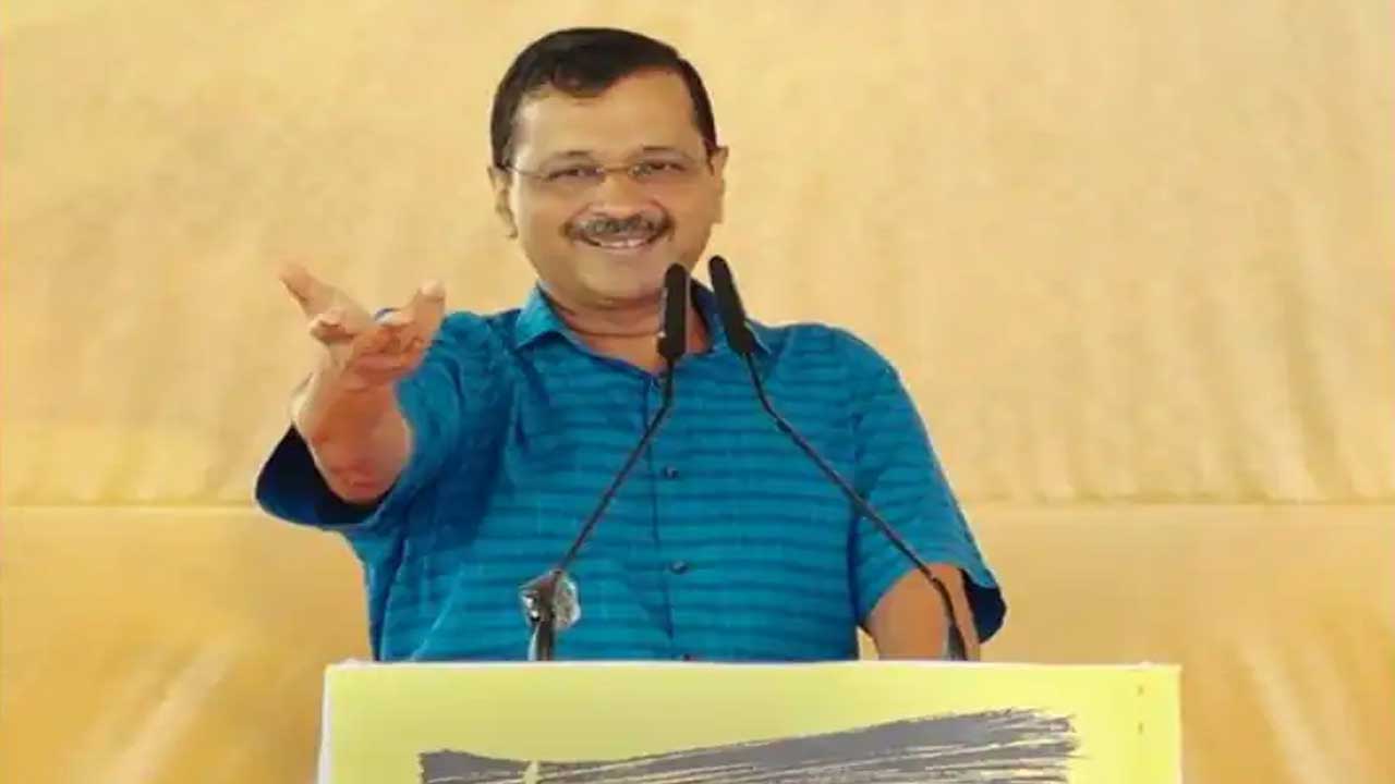 दिल्ली में रात 12 बजे तक बजा सकते हैं लाउडस्पीकर, दुर्गा पूजा पर केजरीवाल सरकार ने दी छूट