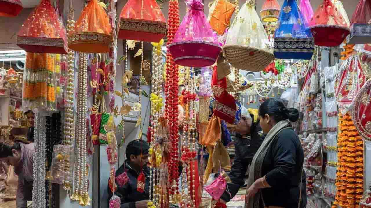 धनतेरस पर देश में होगा 50 हजार करोड़ का कारोबार! चीन को लगेगा 1 लाख करोड़ का झटका