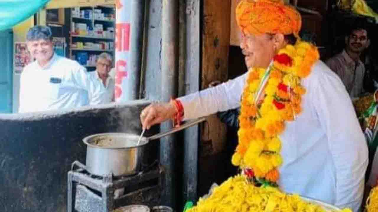 कभी ठेले पर पानीपुरी खा रहे, तो कभी बना रहे चाय, कांग्रेस प्रत्याशी का अनूठा प्रचार