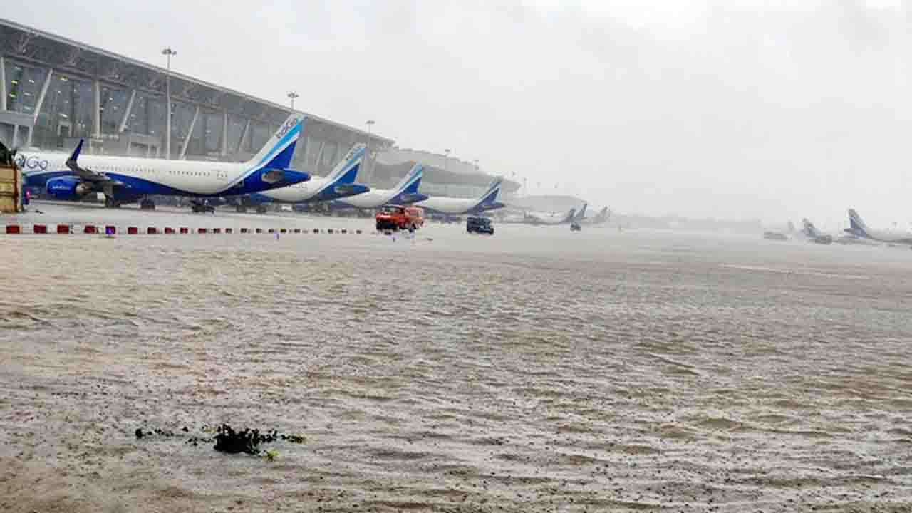 चक्रवात मिचौंग से कई राज्यों में भारी बारिश का अलर्ट, चेन्नई में 8 की मौत-उड़ानें रद्द