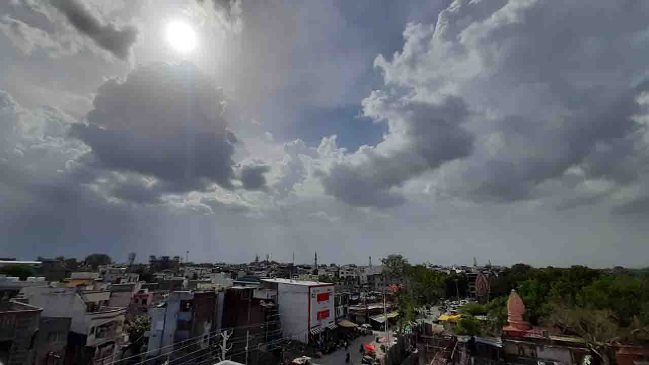 Weather Alert: Delhi-NCR में फिर बढ़ेगा गर्मी का सितम