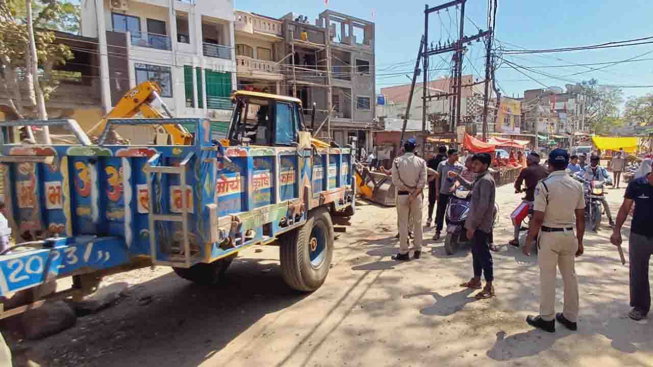 जन संवाद कार्यक्रम के दौरान नानपुर में किया गया ग्रामीणों से संवाद और जानी समस्याएं!