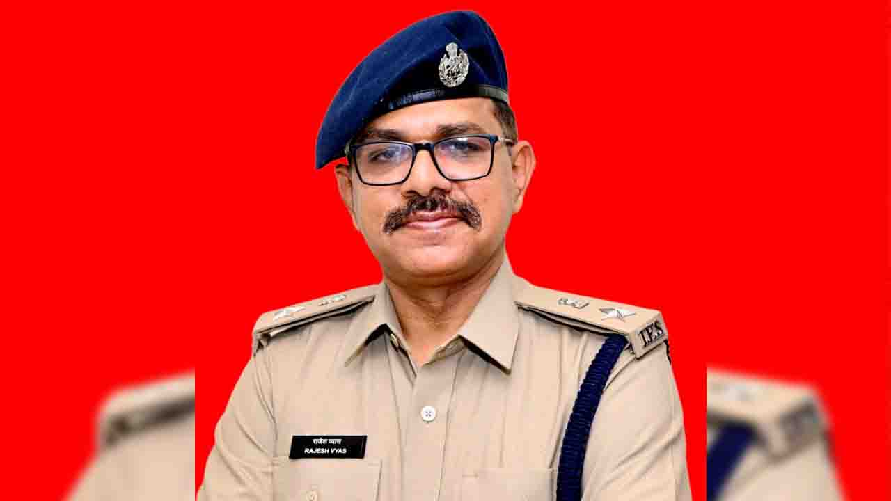 अलीराजपुर पुलिस ने ठाना है, शांतिपूर्ण मतदान कराना है!