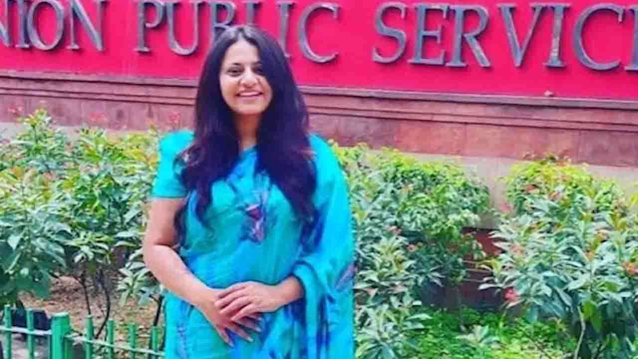 IAS Pooja Khedkar