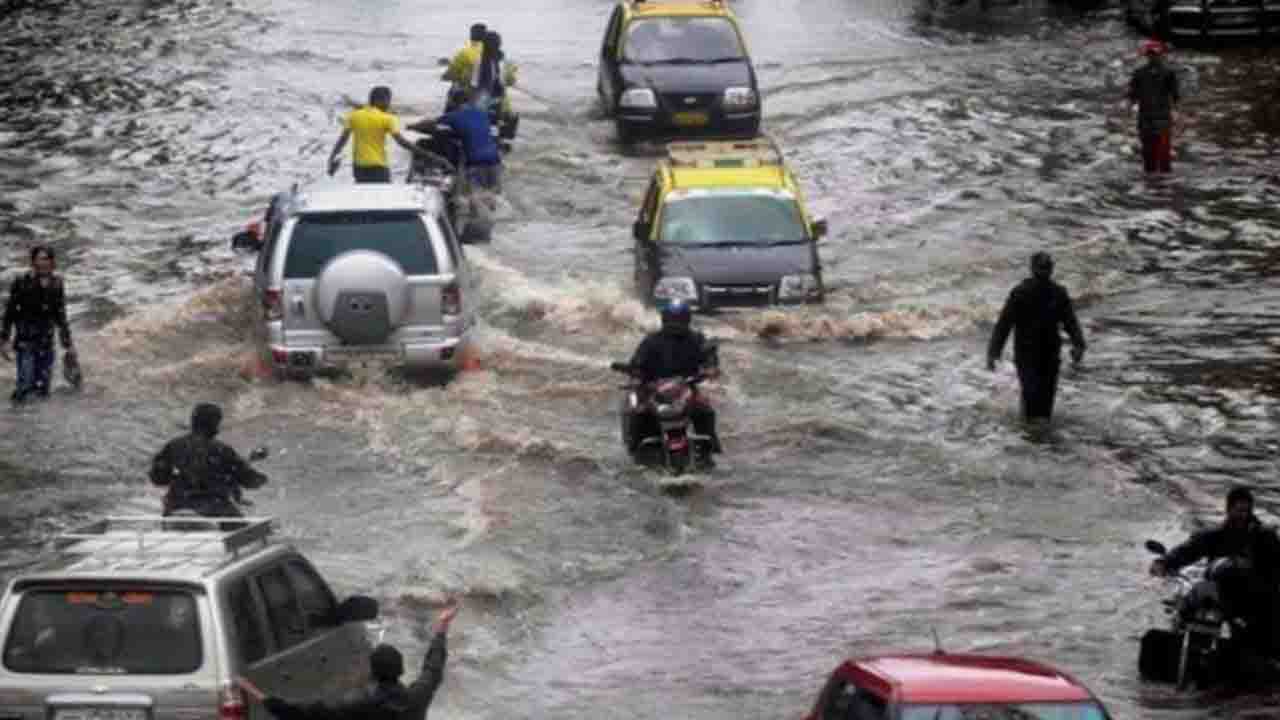 Weather Update: महाराष्ट्र, समेत इन जगहों पर रेड अलर्ट, बिहार में 3 नदियां उफान पर!