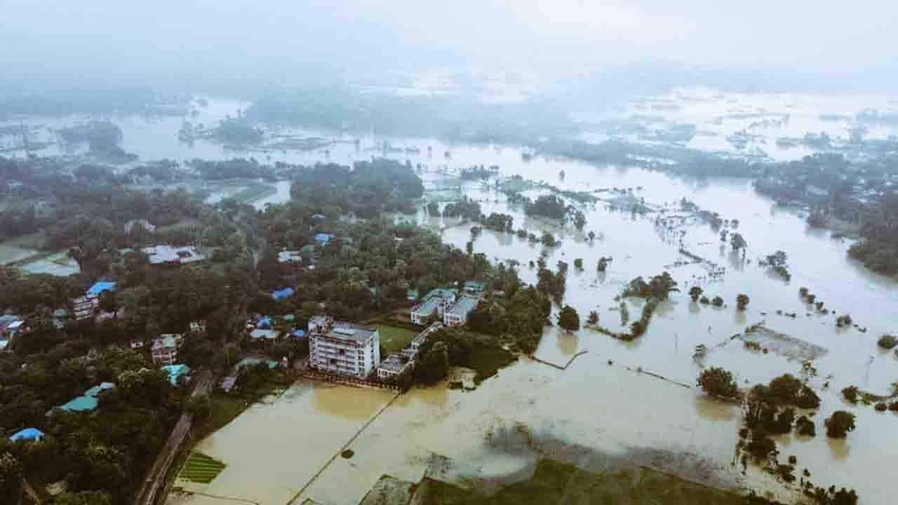 बांग्लादेश ने बाढ़ के लिए भारत पर लगाए आरोप, विदेश मंत्रालय ने दिया ये जवाब!