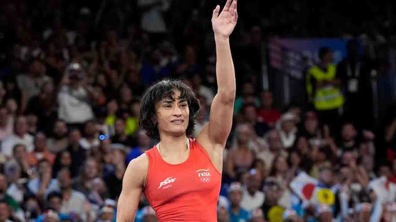 Vinesh Phogat Retired: अलविदा कुश्ती- विनेश फोगाट ने किया संन्यास का ऐलान!