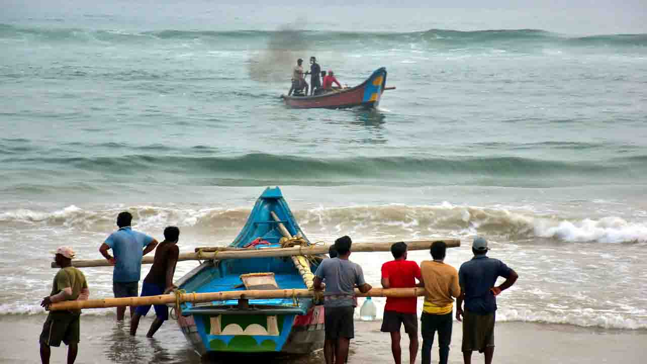 Cyclone: चक्रवाती तूफान दाना लाएगा तबाही? जानें कितना खतरनाक है ये तूफान